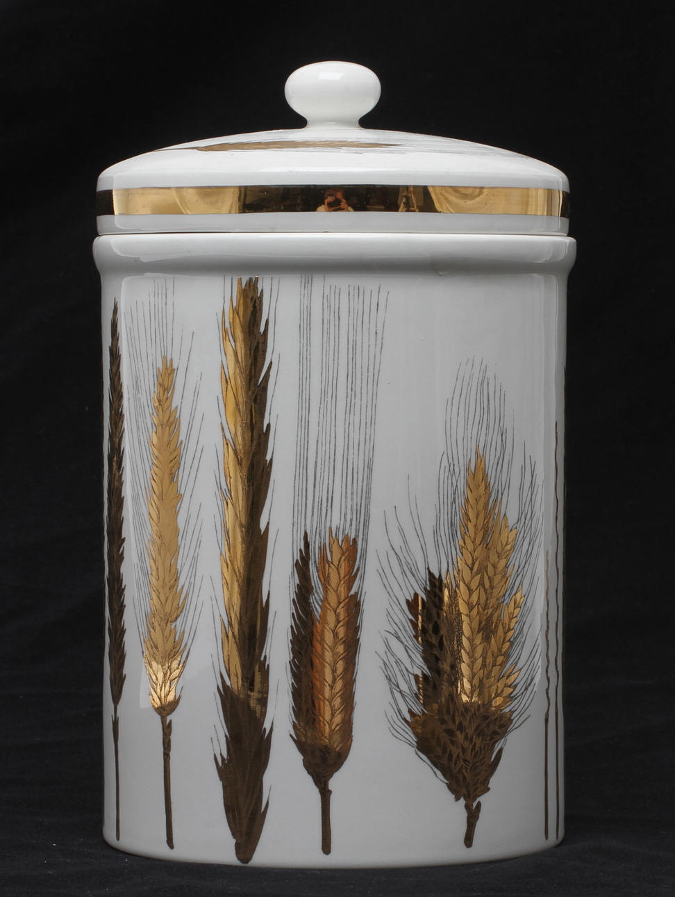 BURK MED LOCK, porslin, Piero Fornasetti, Milano, Italien.