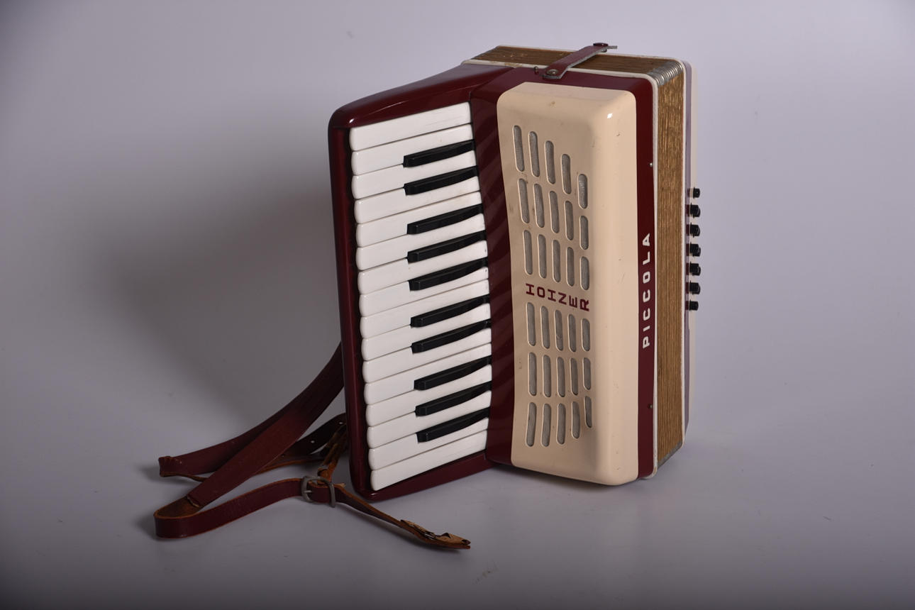 PIANODRAGSPEL Piccola Hohner.