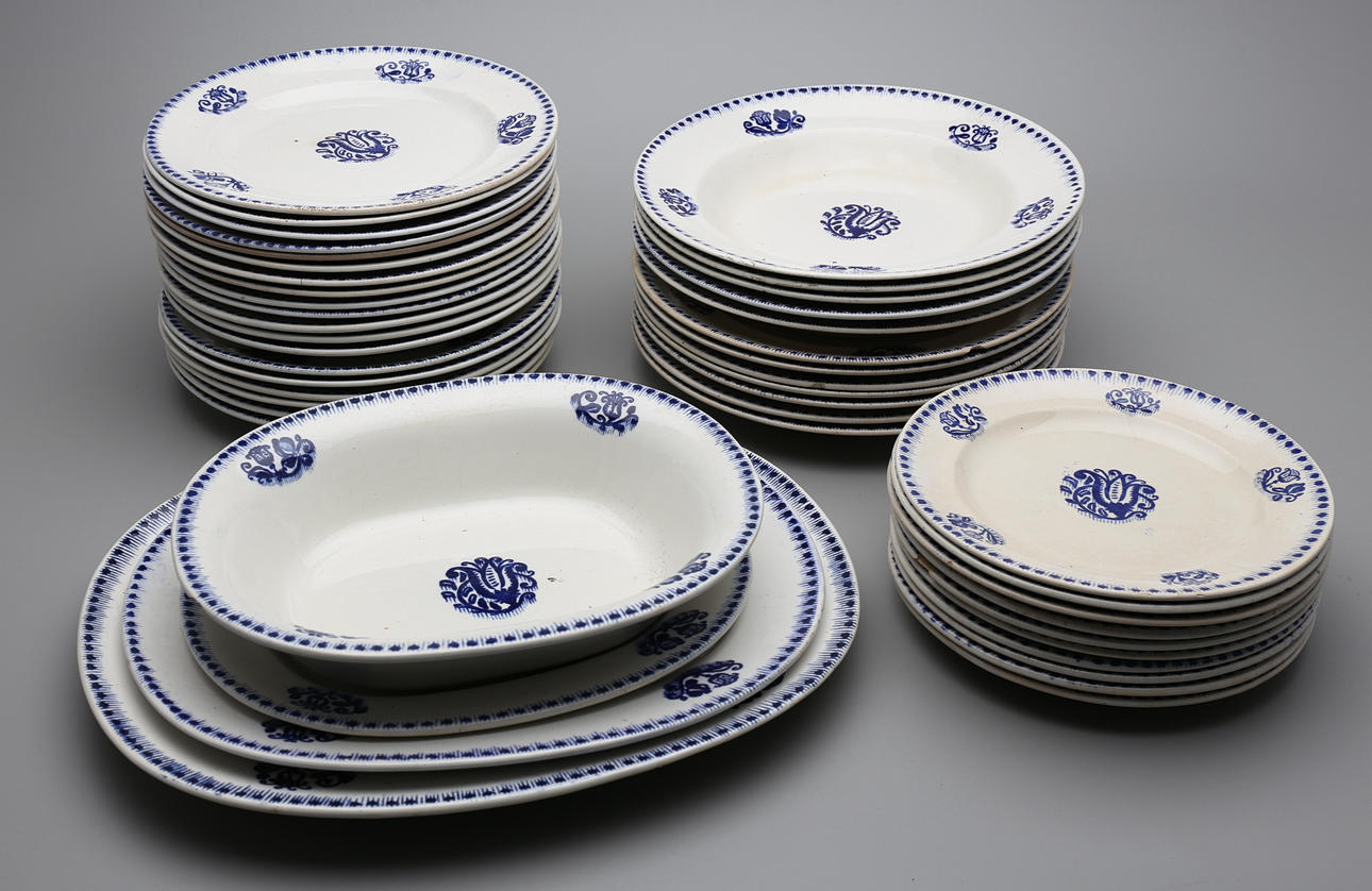 MATSERVIS, 44 delar, Gustavsberg Apollo.