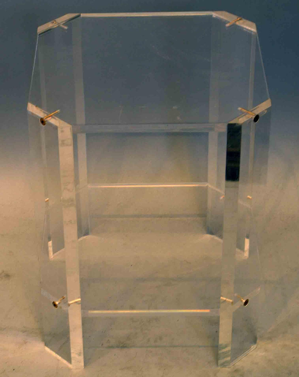 Blumentisch, Plexiglas.