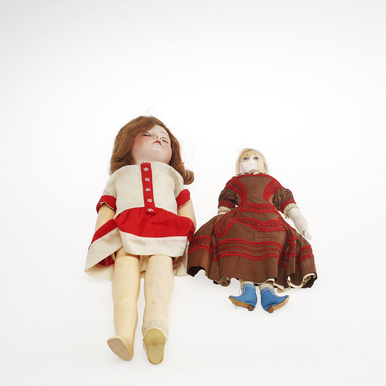 DOLLS, 2 pcs, 1800s / 1900s.