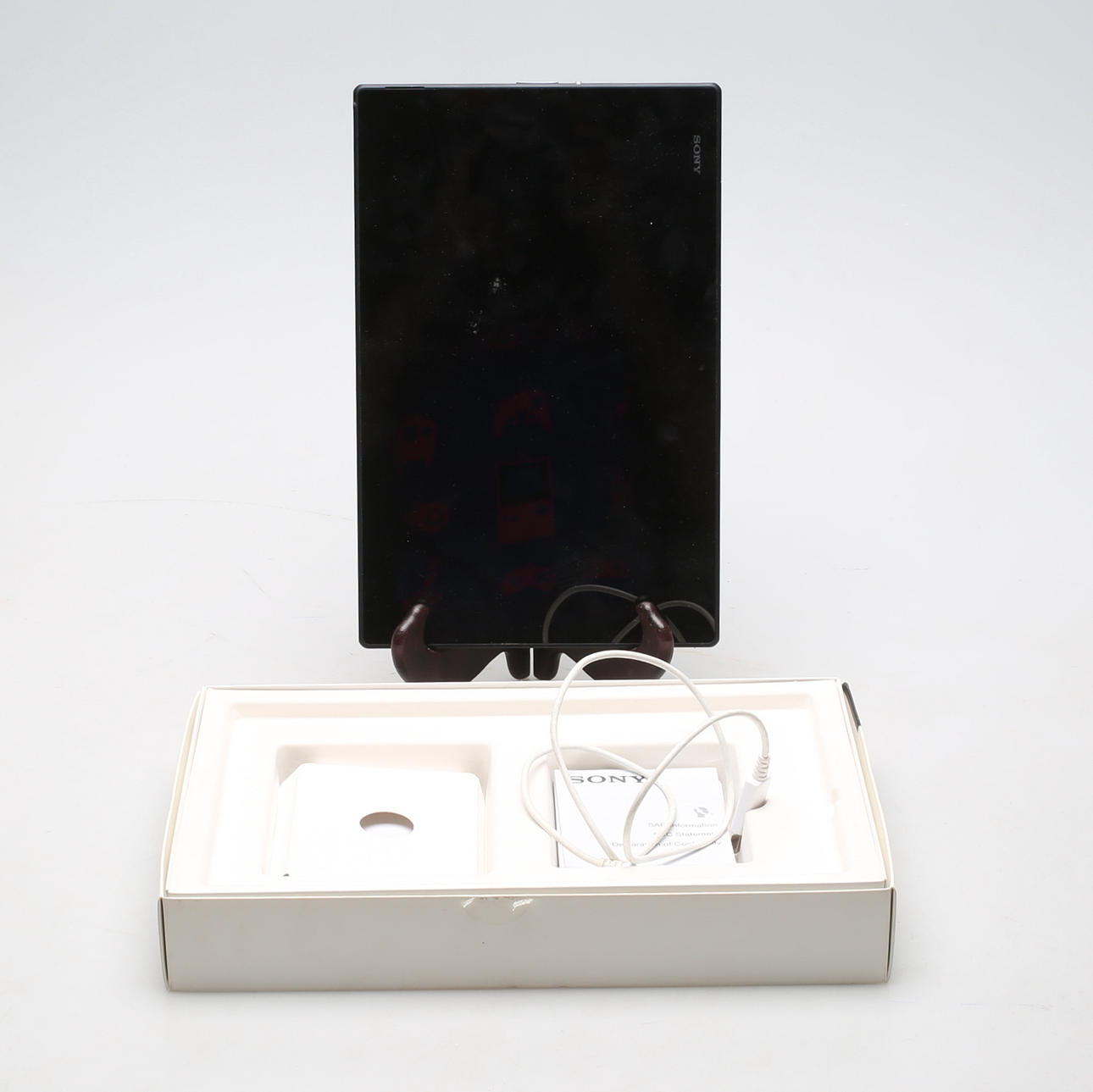 SURFPLATTA Xperia Z2, Sony.