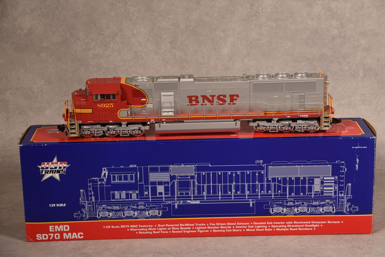 MODEL LOCOMOTIVE, "US Trains" in original box, scale G.