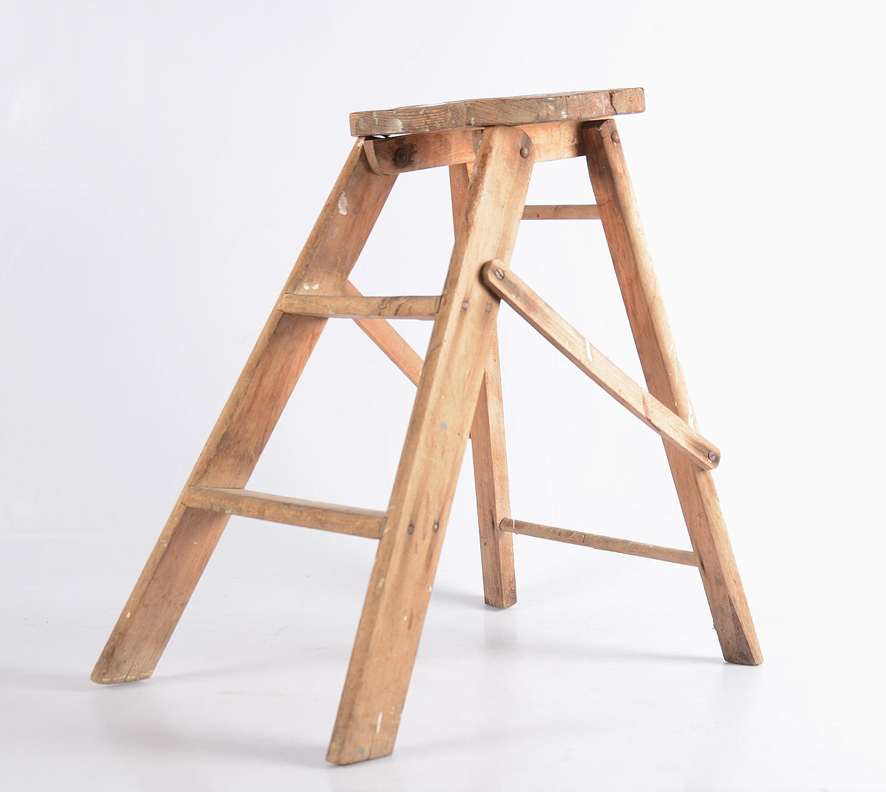 STEGE, trä, 1900-tal.