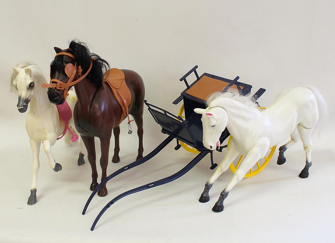BARBIE PFERDE & WAGEN, 4 Teile.