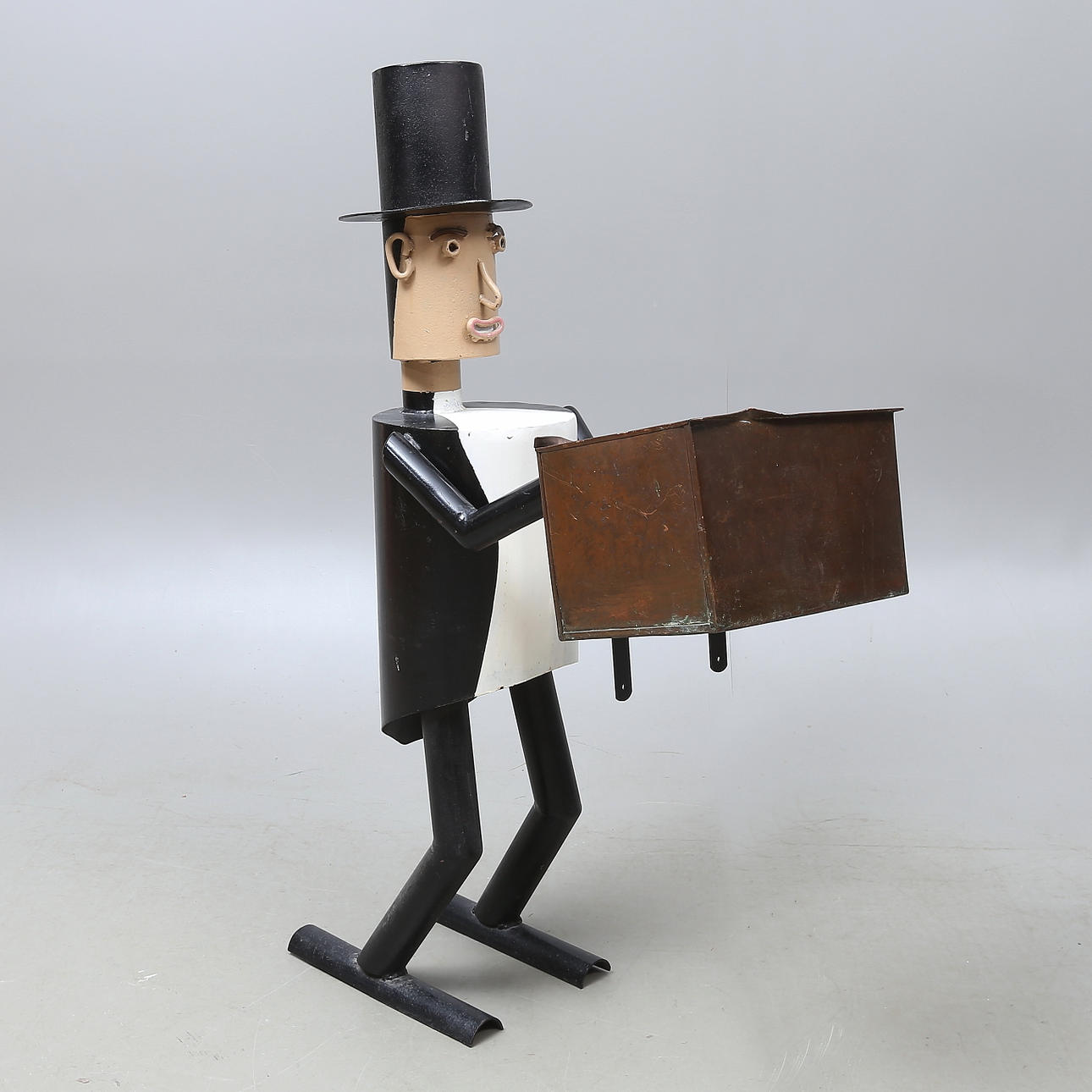 BLOMSTERLÅDA, bemålad metall, 1900-talets andra hälft.