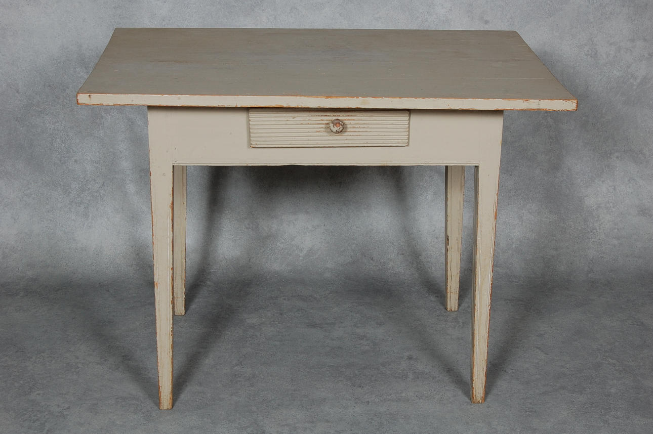 DAMARBETSBORD, Gustavianskt 17-1800-tal.