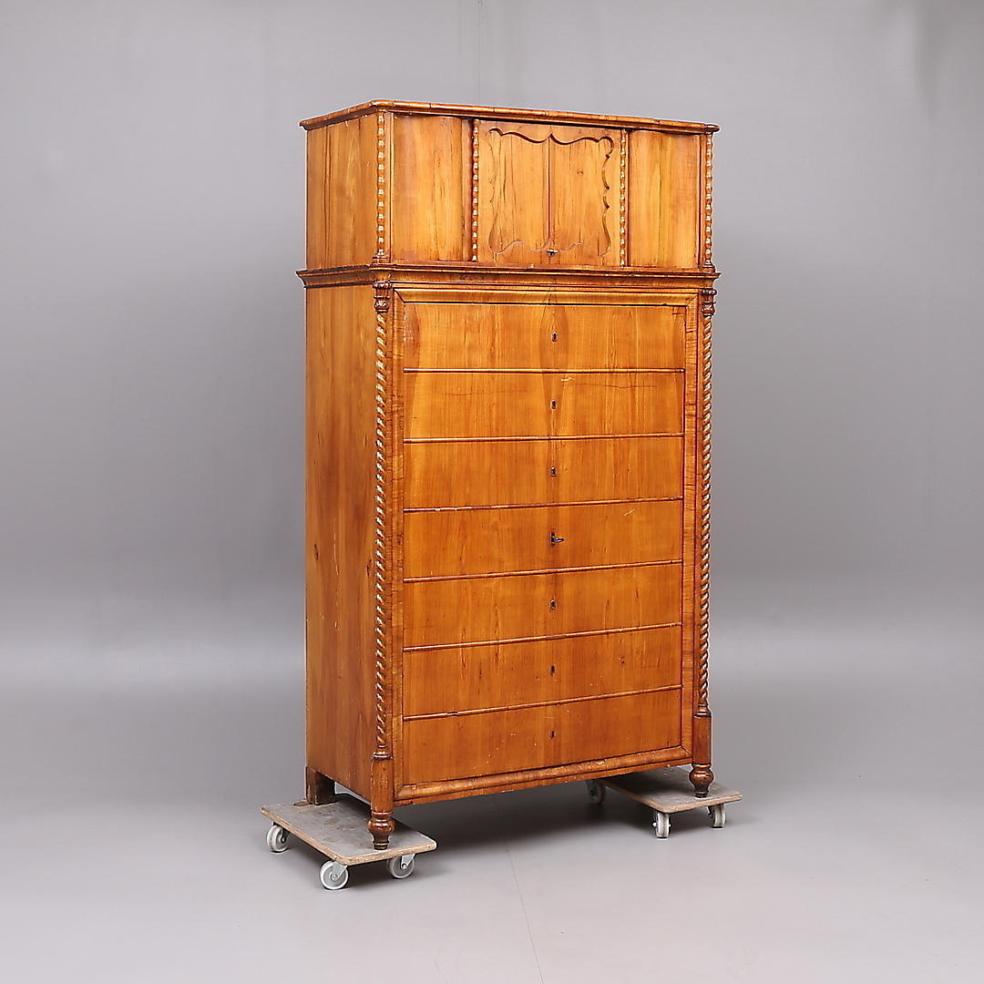 SCHRANK, Birke, erste Hälfte 19. Jahrhundert.