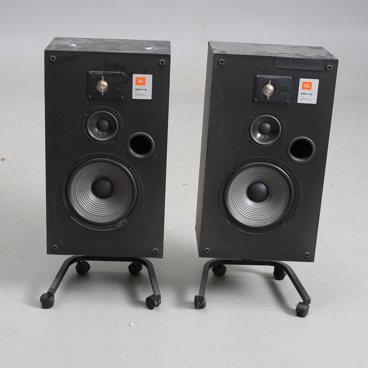 SPEAKER, JBL model TLX8.