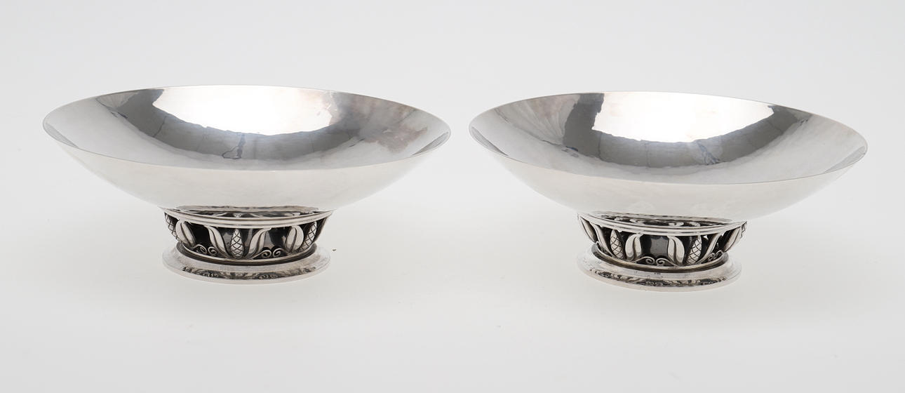 GEORG JENSEN. Ein Paar dänische Silberschalen.
