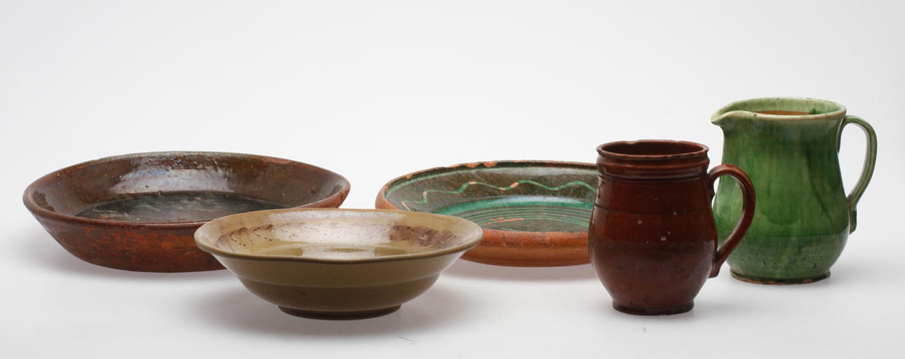 SKÅLAR SAMT KANNOR, lergods, 5 del, 1800-1900 tal.
