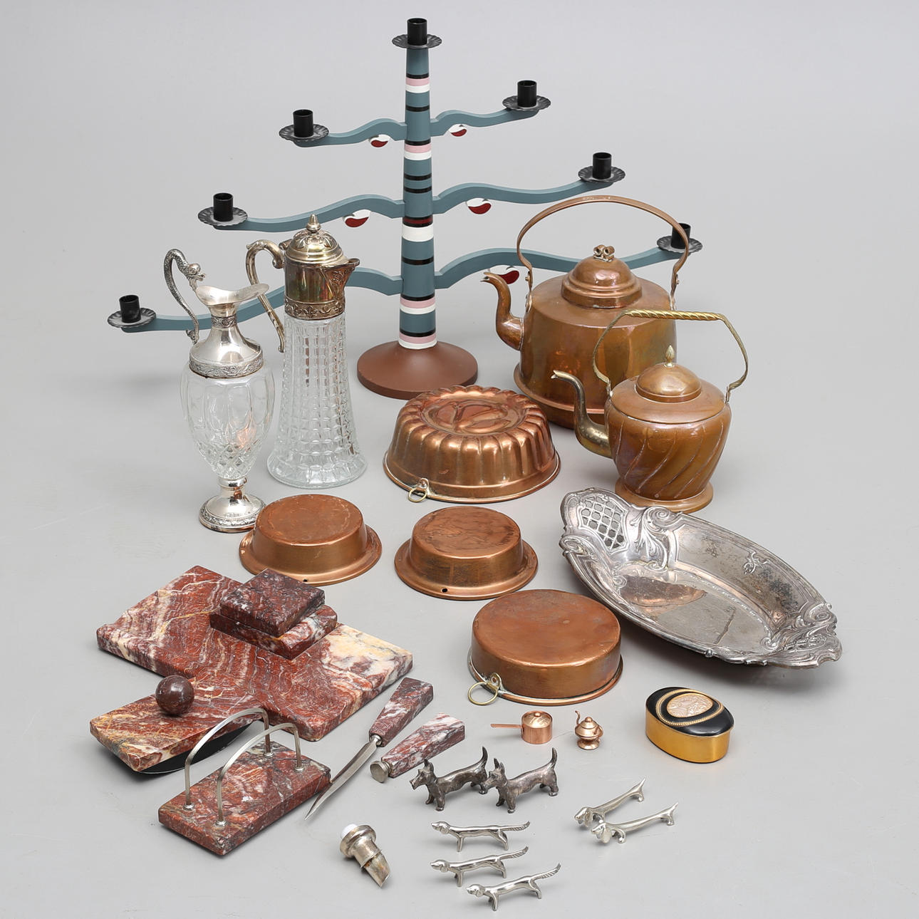 COPPER OBJECTS, WRITING SET, etc. Miscellaneous - Miscellaneous - Auctionet
