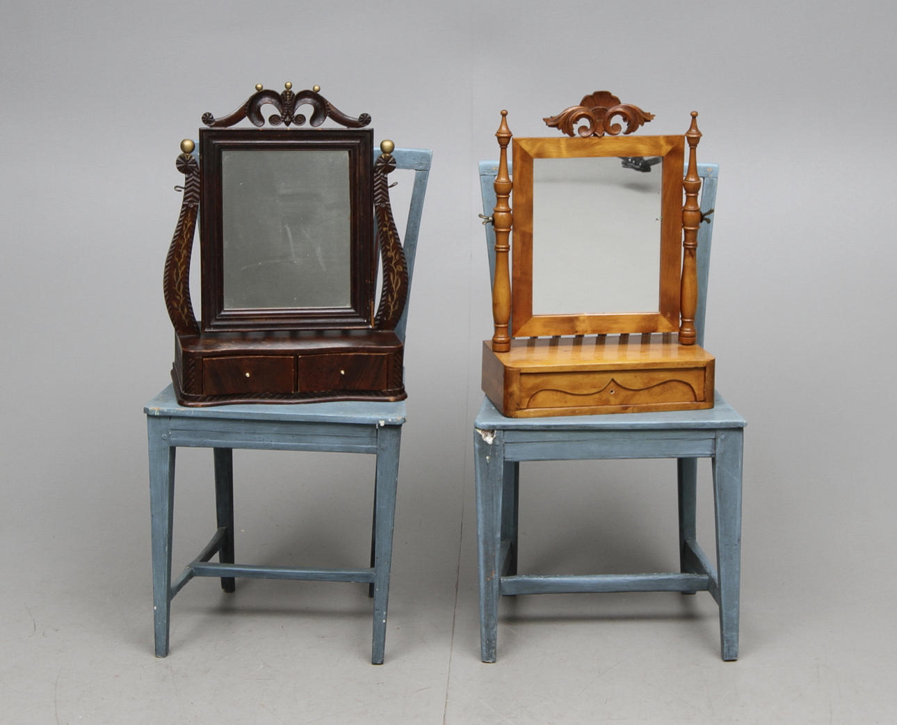 STOLAR, ett par, allmoge, samt PIGTITTARE, 2 st, 1800-tal.