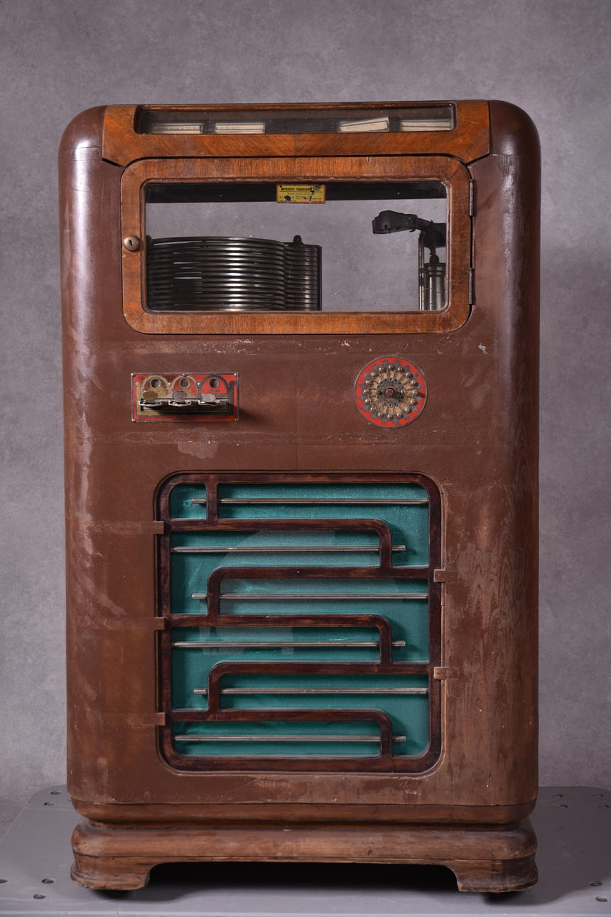 JUKEBOX Art deco Wurlitzer Simplex model C616 from 1936-37.