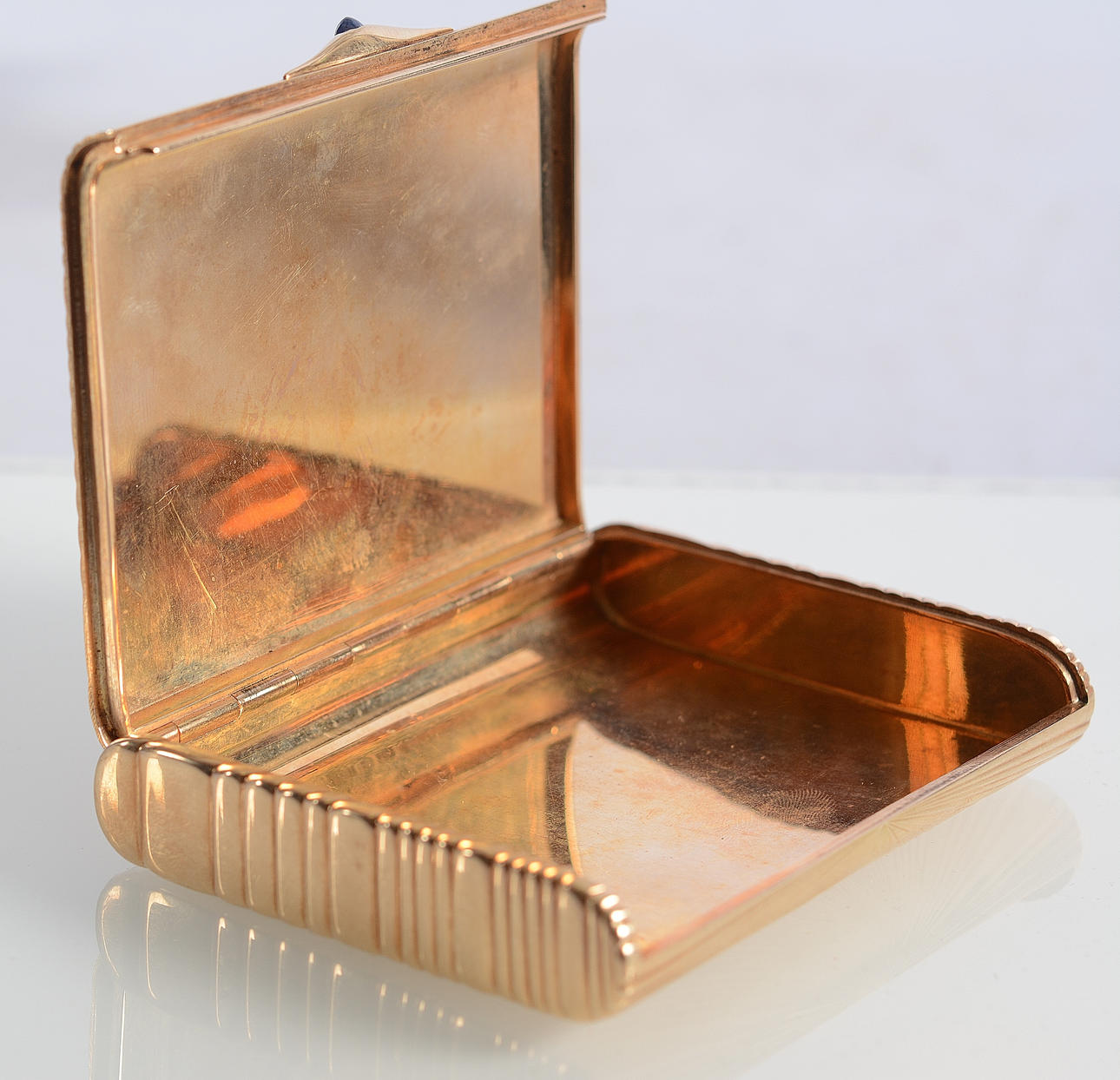 CIGARETTE CASE, gold 14K, weight 270 grams.