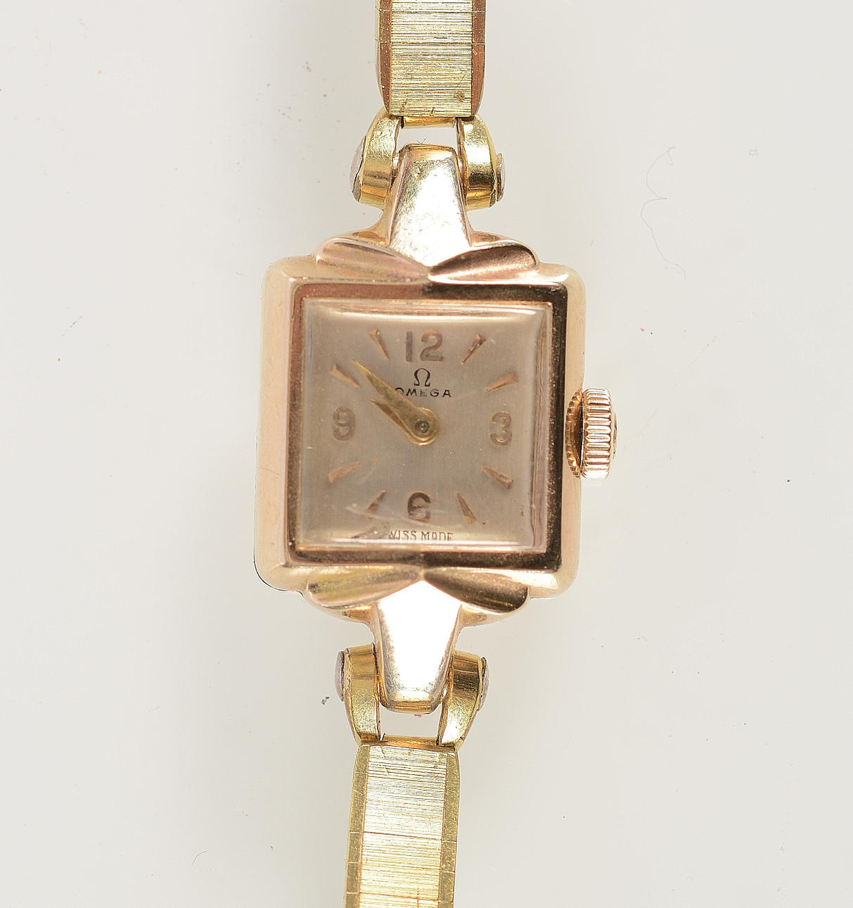 DAMARMBANDSUR, Omega doublé.