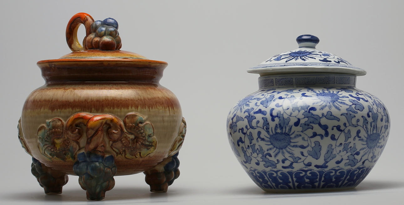 ORGINELL GLÛHEWEINKRUKA & KINESISK KRUKA MED LOCK.