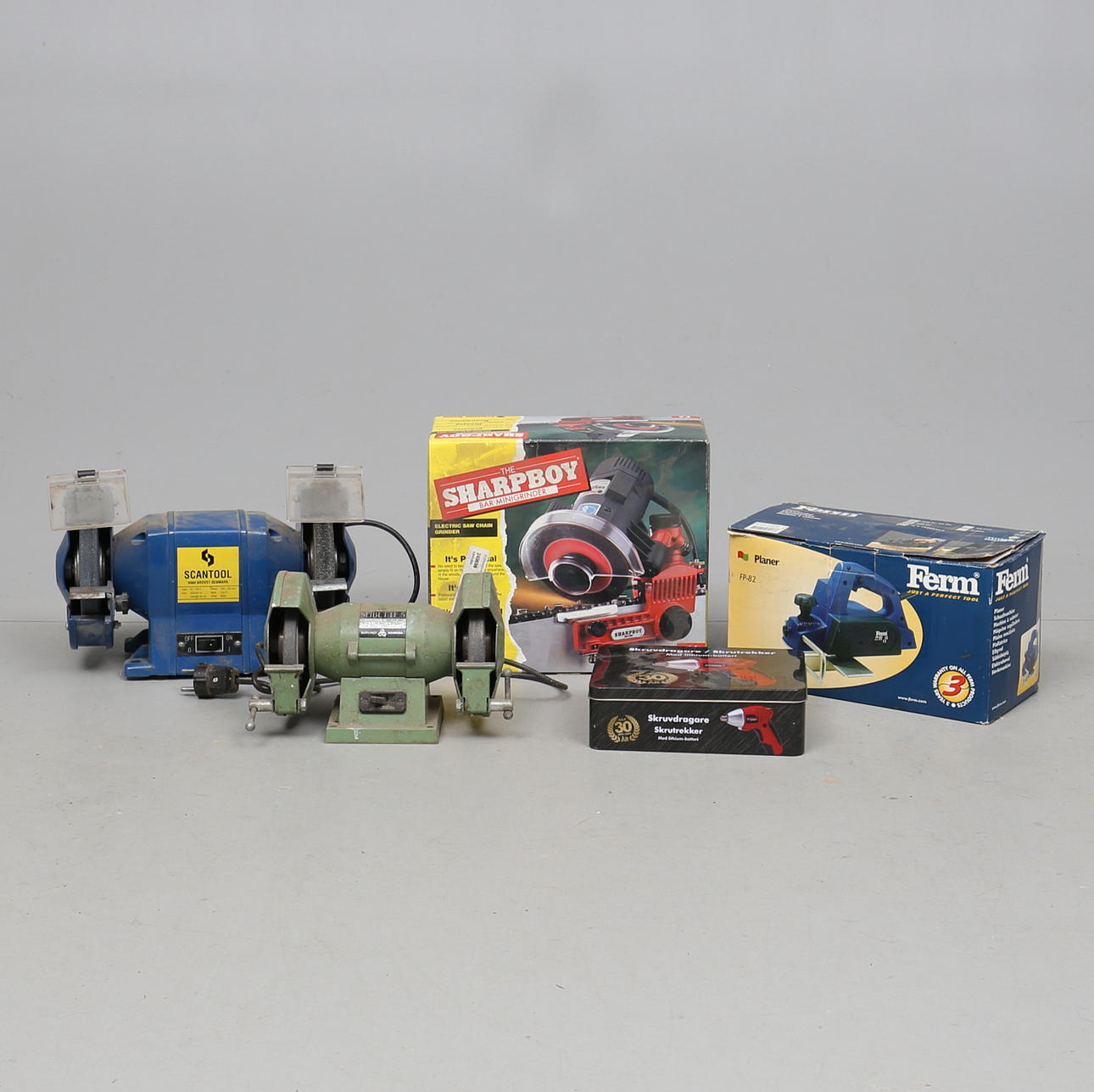 TYÖKALUT, 5 kpl, mukaan lukien Ferm, Sharpboy ja Meec.