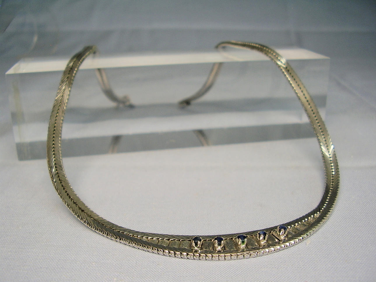 COLLAR ART DECO ZAFIRO PLATA 800.
