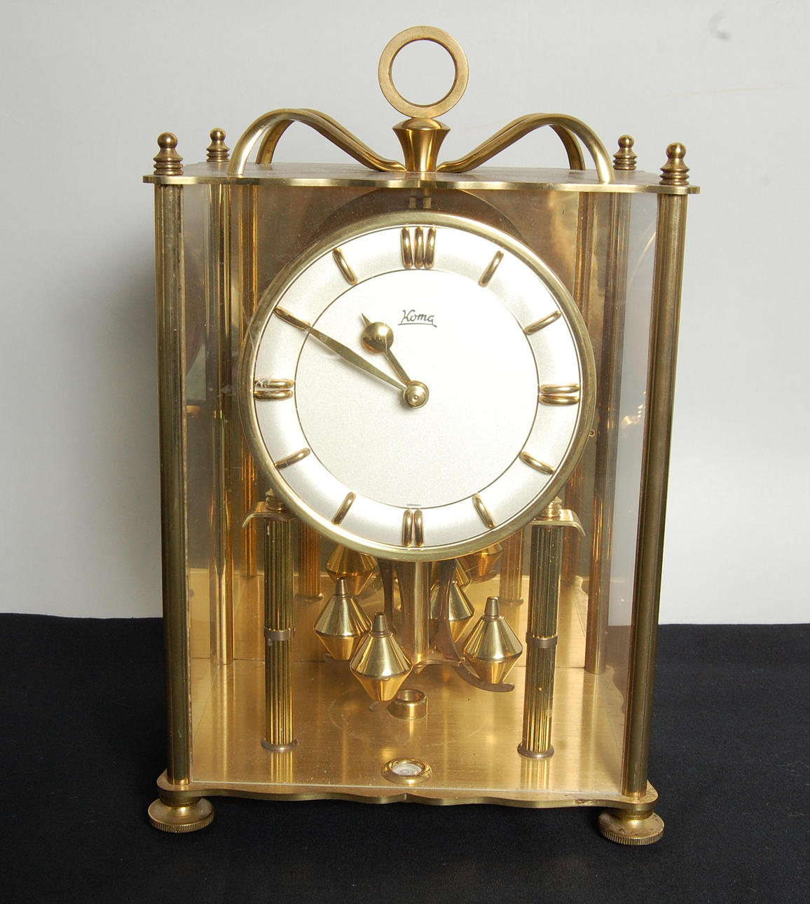 BORDSUR, " Koma " 1900-talets mitt.