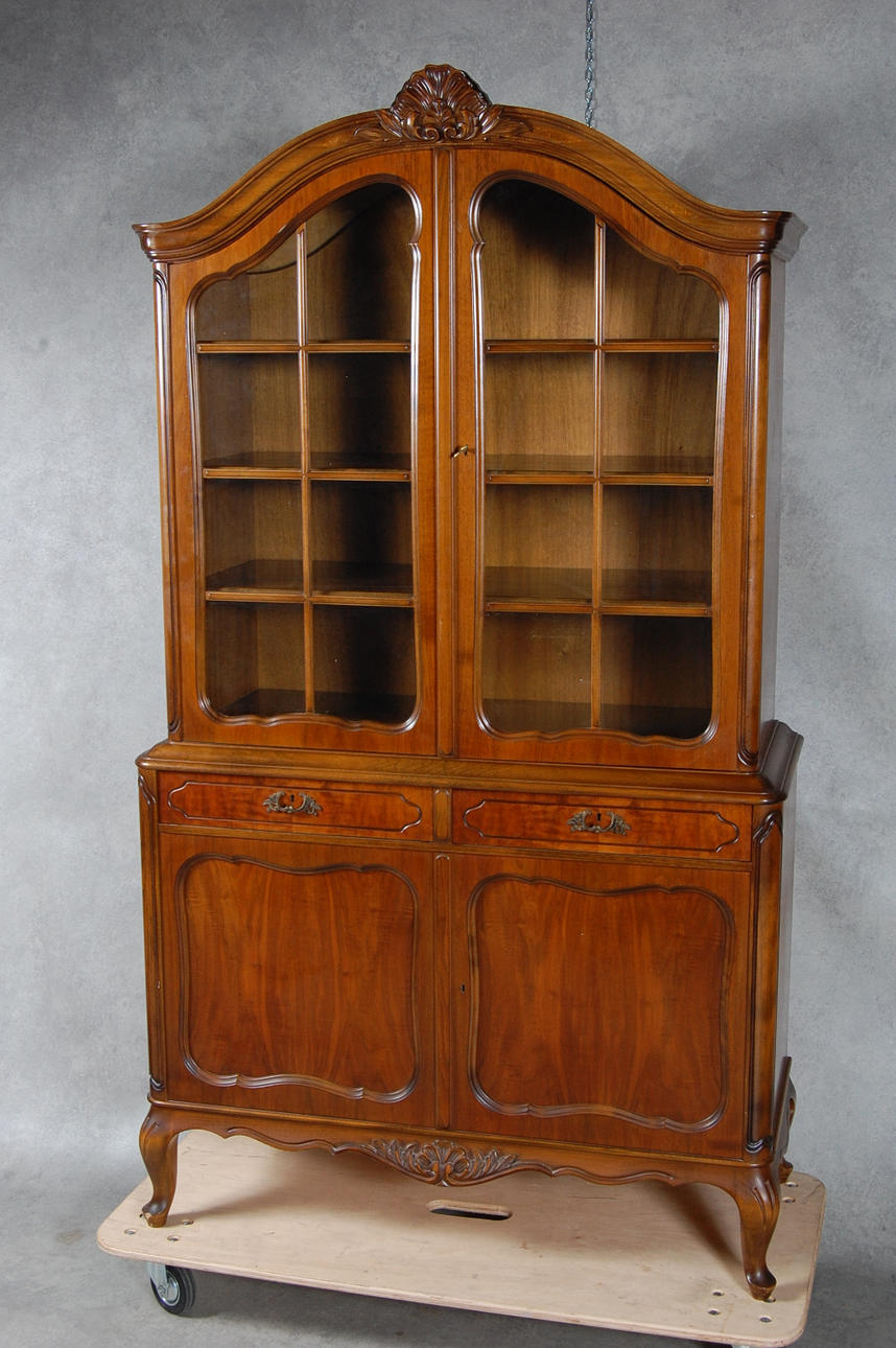 BOKSKÅP, rokokostil, 1900-tal.