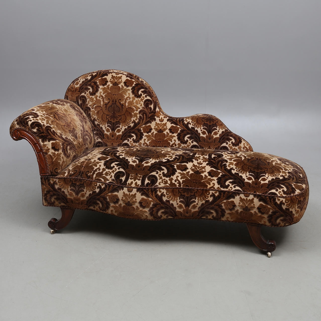 SOFA mit klappbarer Armlehne, Neo-Rokoko, 19. Jahrhundert.