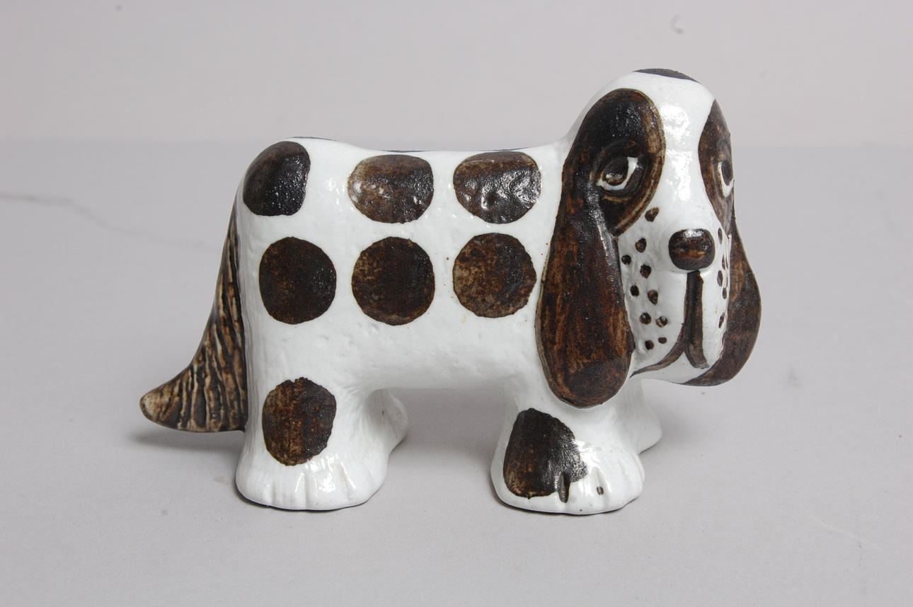 LISA LARSSON. hahmo, kivitavara.