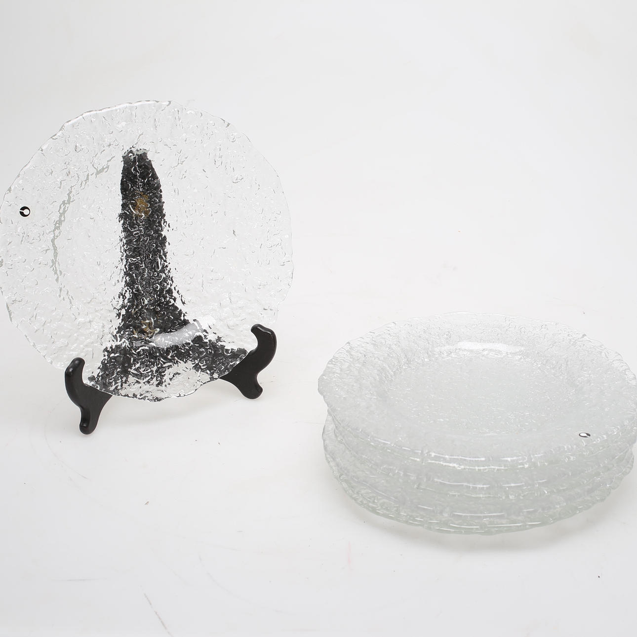 GLASPLATTEN, Pukeberg. 8 Stück.