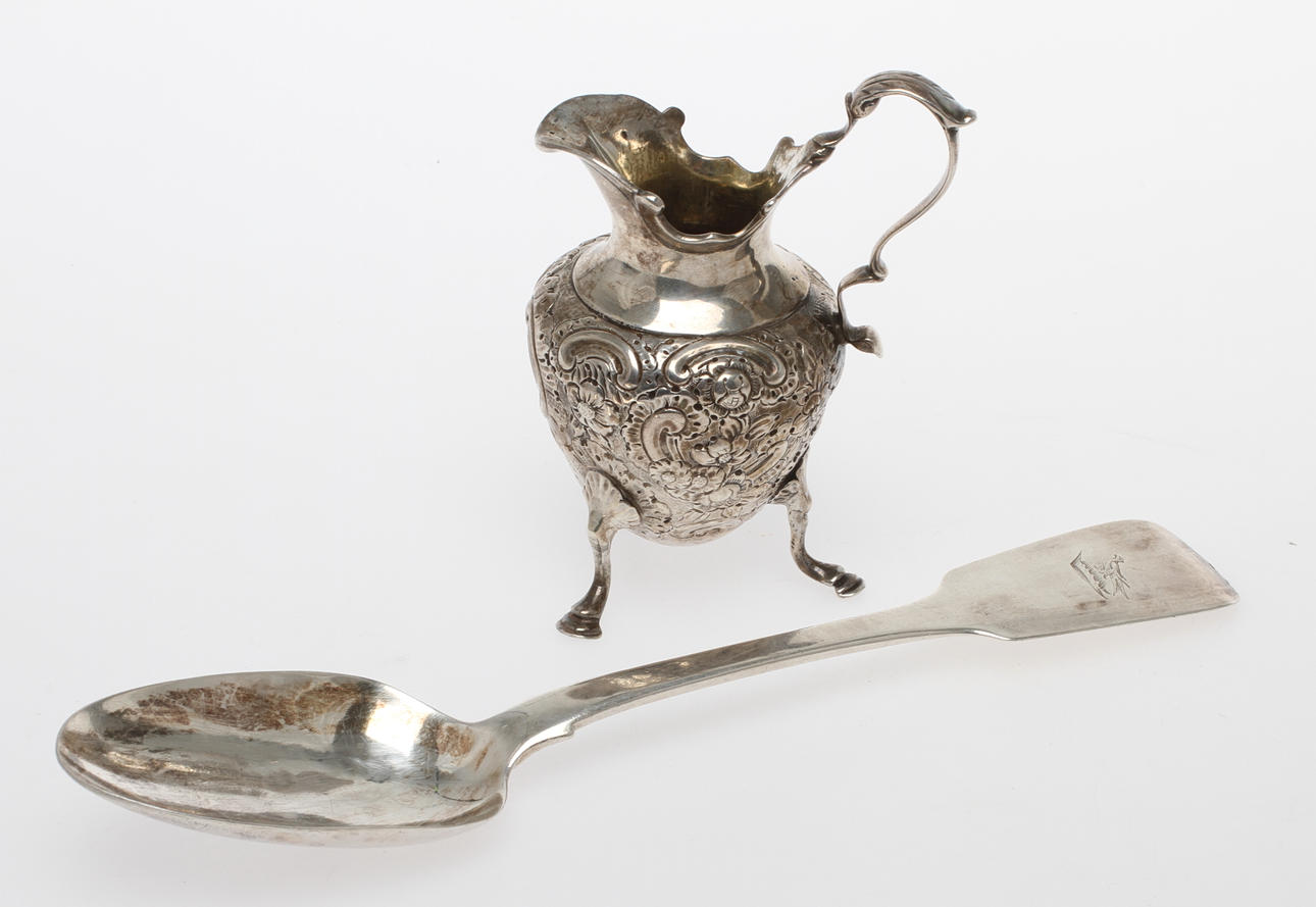 SKED, silver, William Cummings, Dublin, 1800-tal, GRÄDDKANNA, silver, England.
