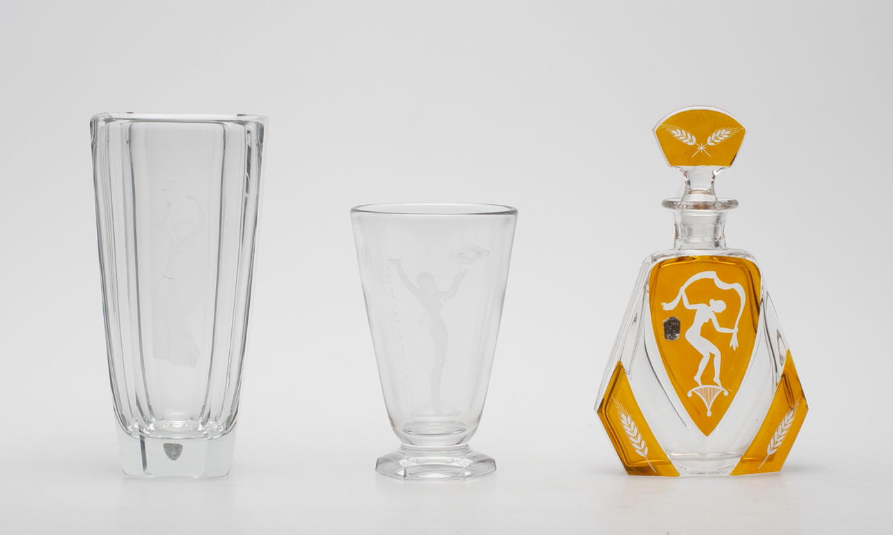 VASER och KARAFF, 2 delar, glas, Art Deco, Orrefors, Johansfors samt Värmdö konstglas.