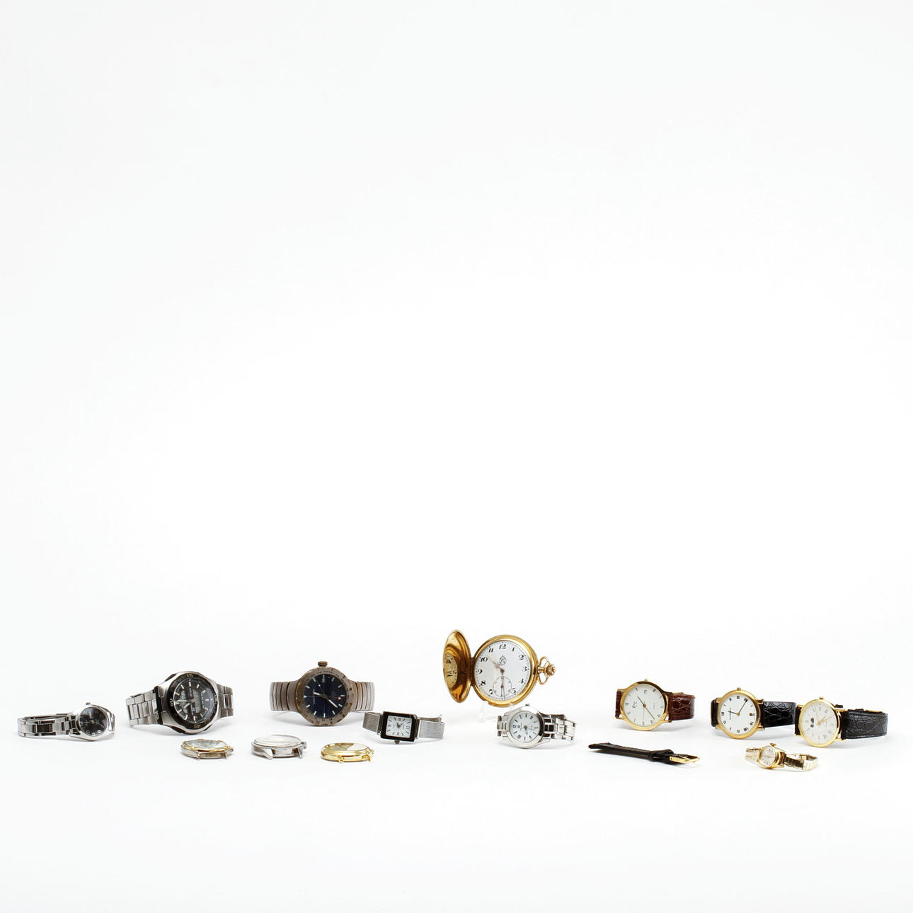 A Collection WATCH and POCKET WATCH.