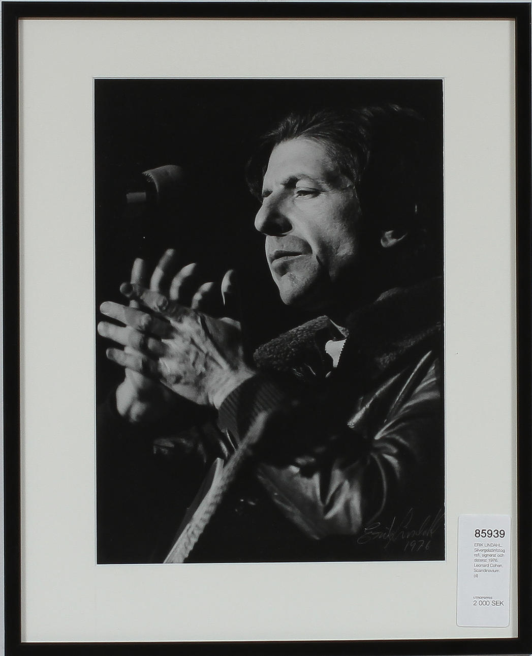 ERIK LINDAHL. Silvergelatinfotografi, signerat och daterat 1976. Leonard Cohen, Scandinavium.