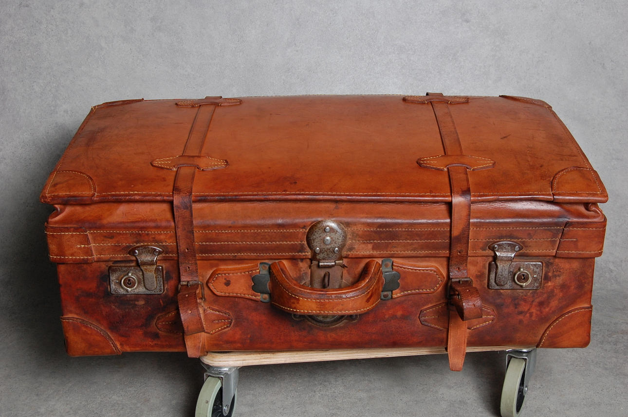 RESVÄSKA, läder, 1900-talets mitt.