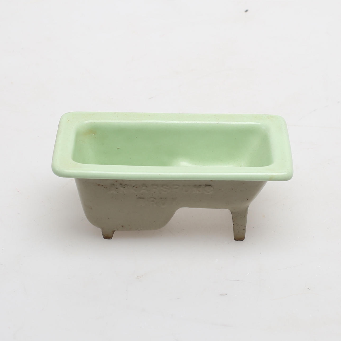 BATHTUB, Anchor room, cast iron, pipe stand.