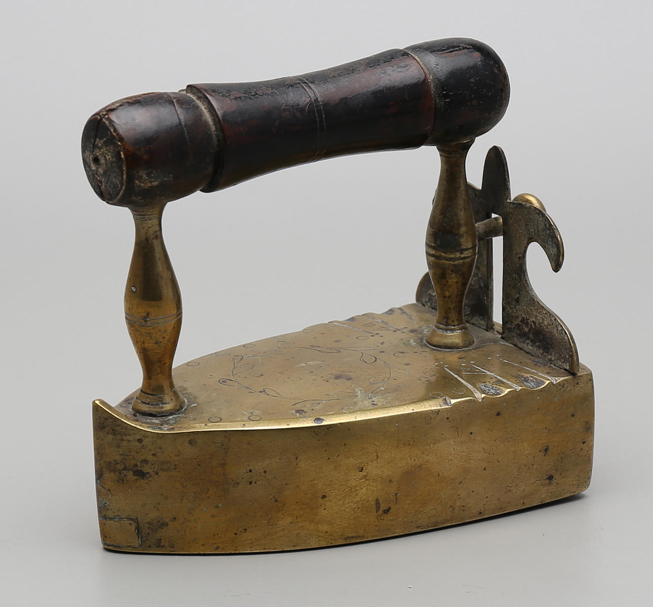 STRYKJÄRN, mässing, daterat 1849.