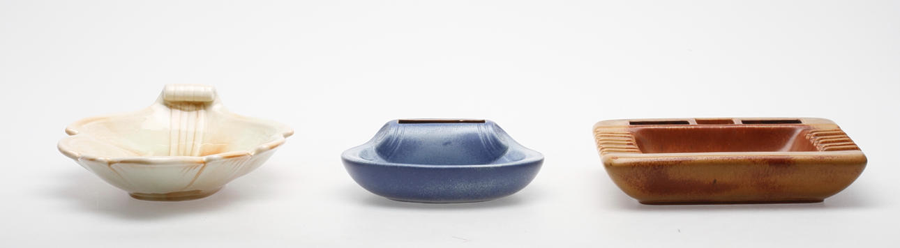 FAT samt RÖKSTÄLL,3 delar, stengods, Rörstrand.