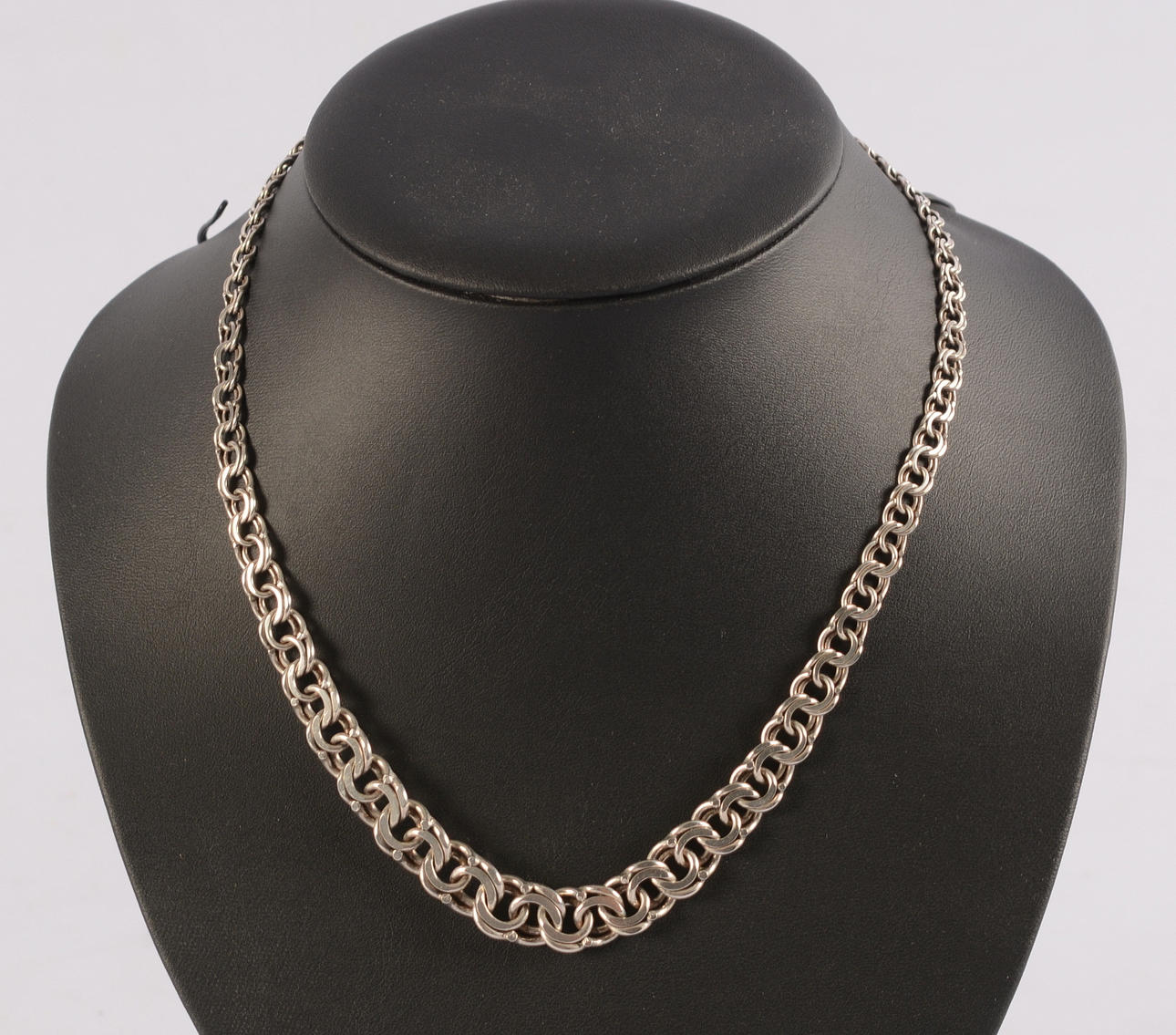 HALSBAND, bissmark, silver.