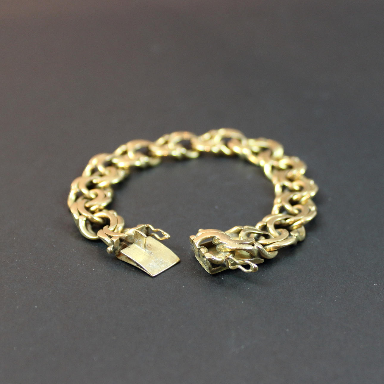 ARMBAND, 18K guld, bismarck-länk, 1965.