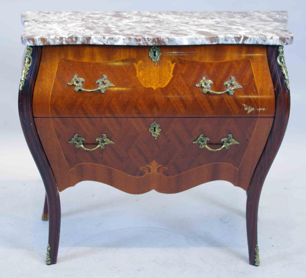 BYRÅ, 2-lådig, mahogny med stenskiva, rokokostil.