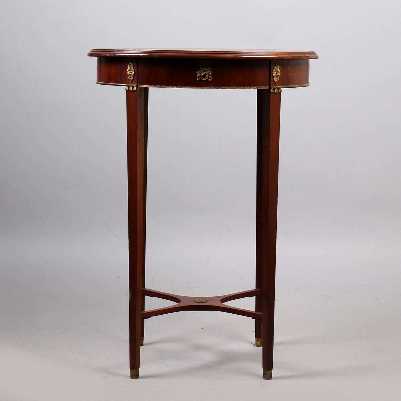 SYBORD. Estilo imperio, troll. 1930.