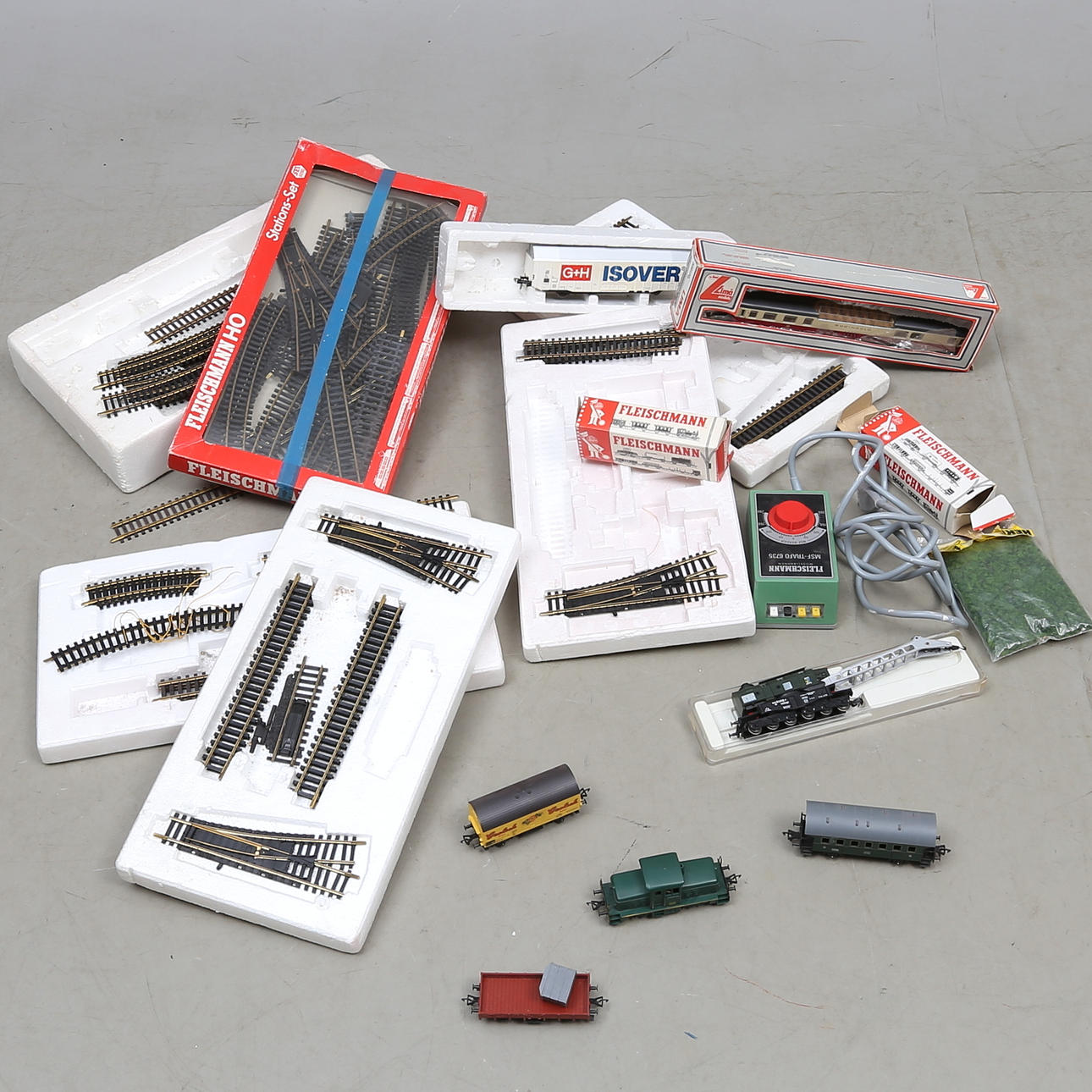 TREN Y RIELES, Fleischmann, Liliput y Lima.