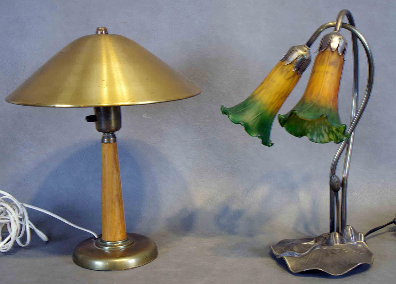 BORDSLAMPOR, 2 stycken, funkis och jugend-stil.