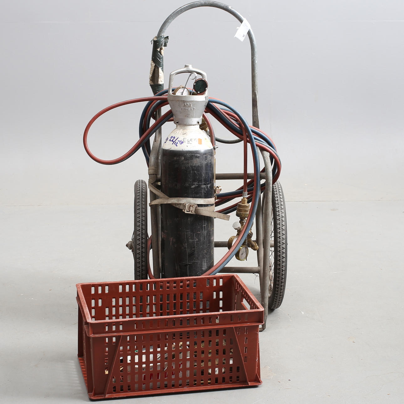 GASSVETS, skärbrännare, munstycken och flaskor.