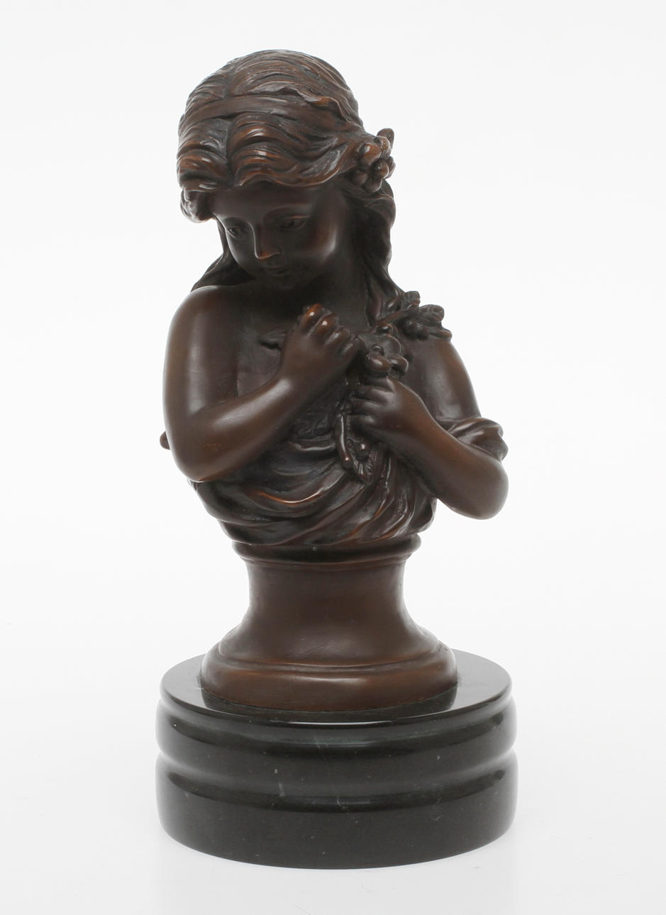 MATHURIN MOREAU. EFTER. Byst, patinerad brons på stensockel, 19/2000-tal.