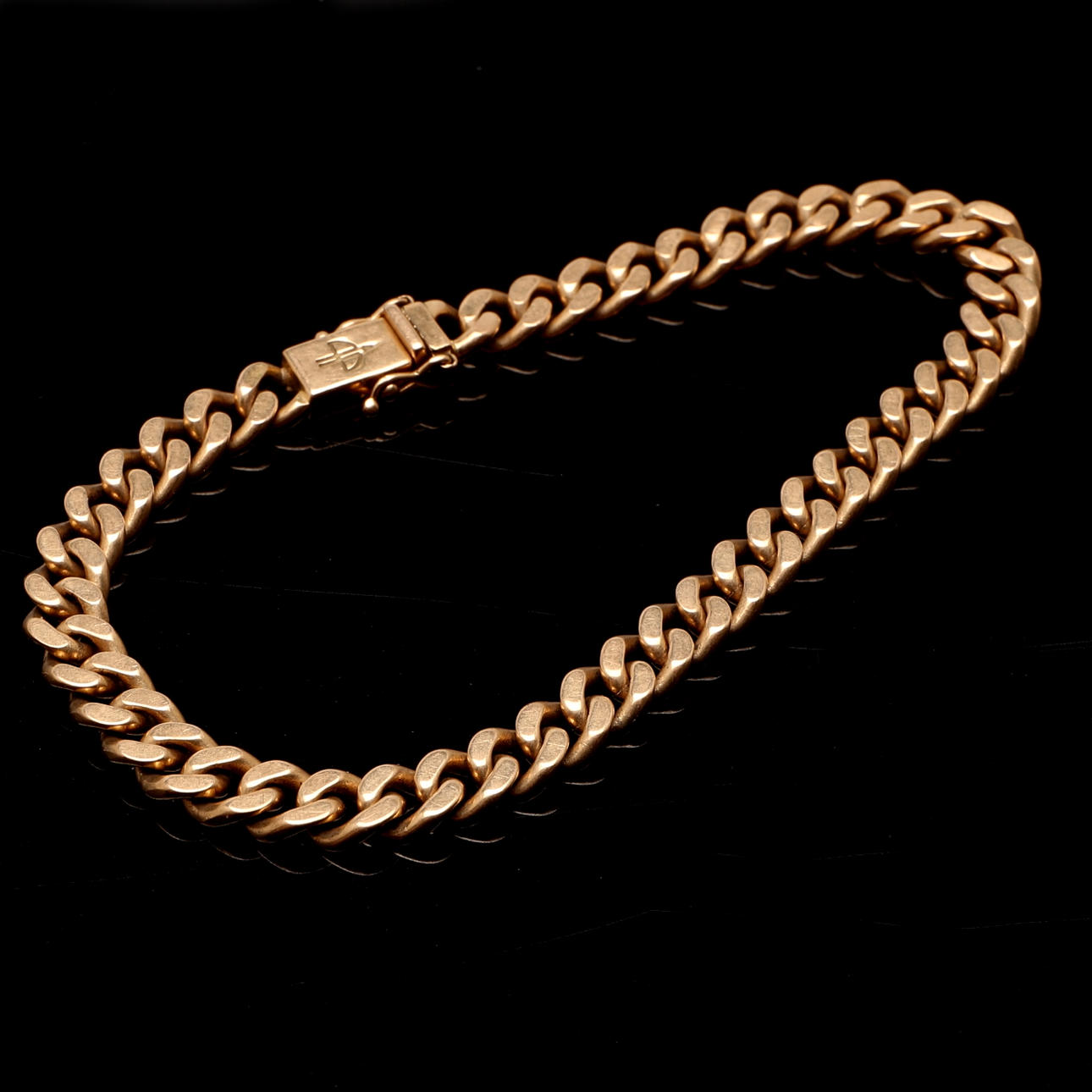 BRACELET, armor link, 18K gold.
