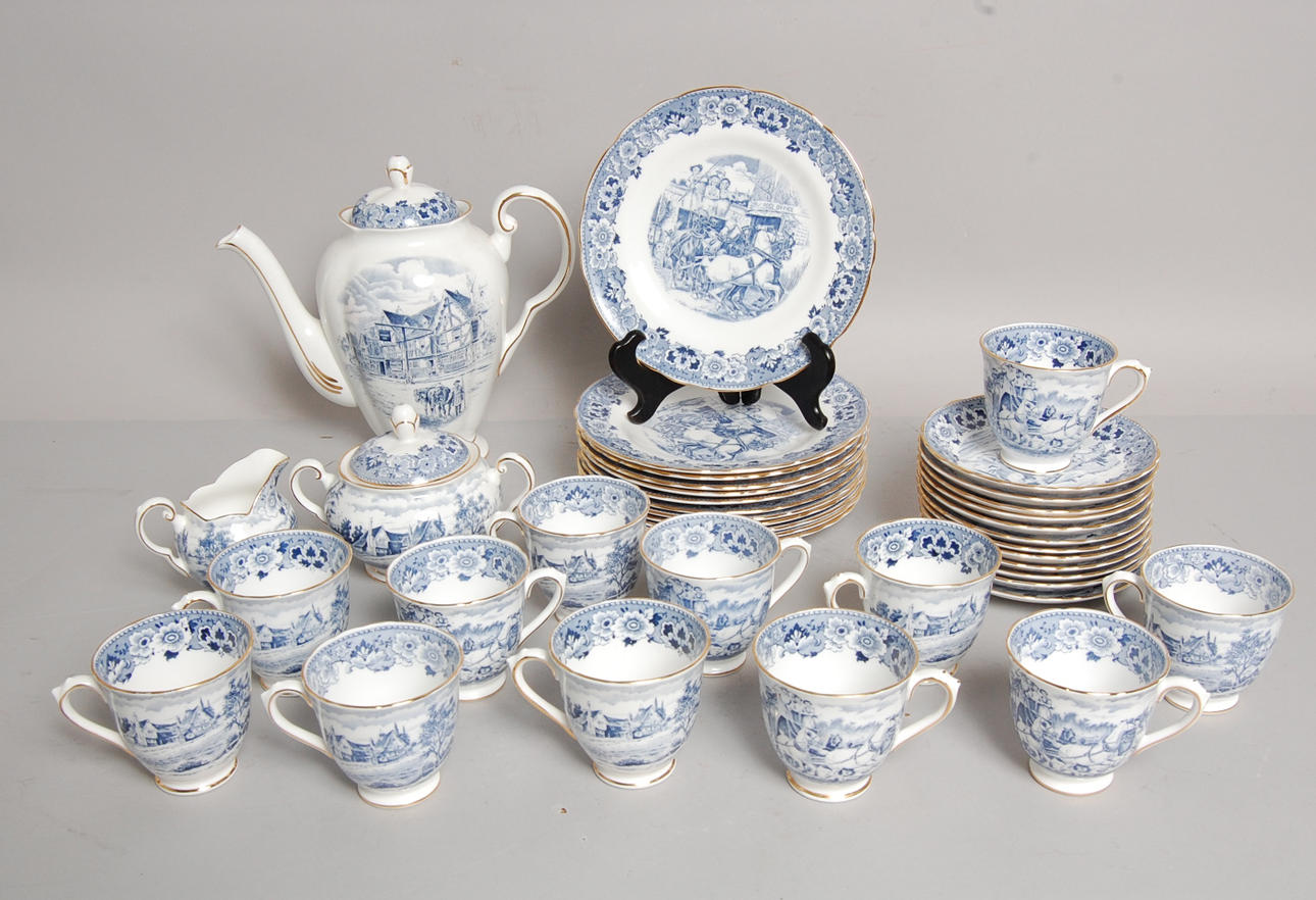 KAFFEESERVIS, 39 delar, benporslin, Tuscan Fine English Bone China.