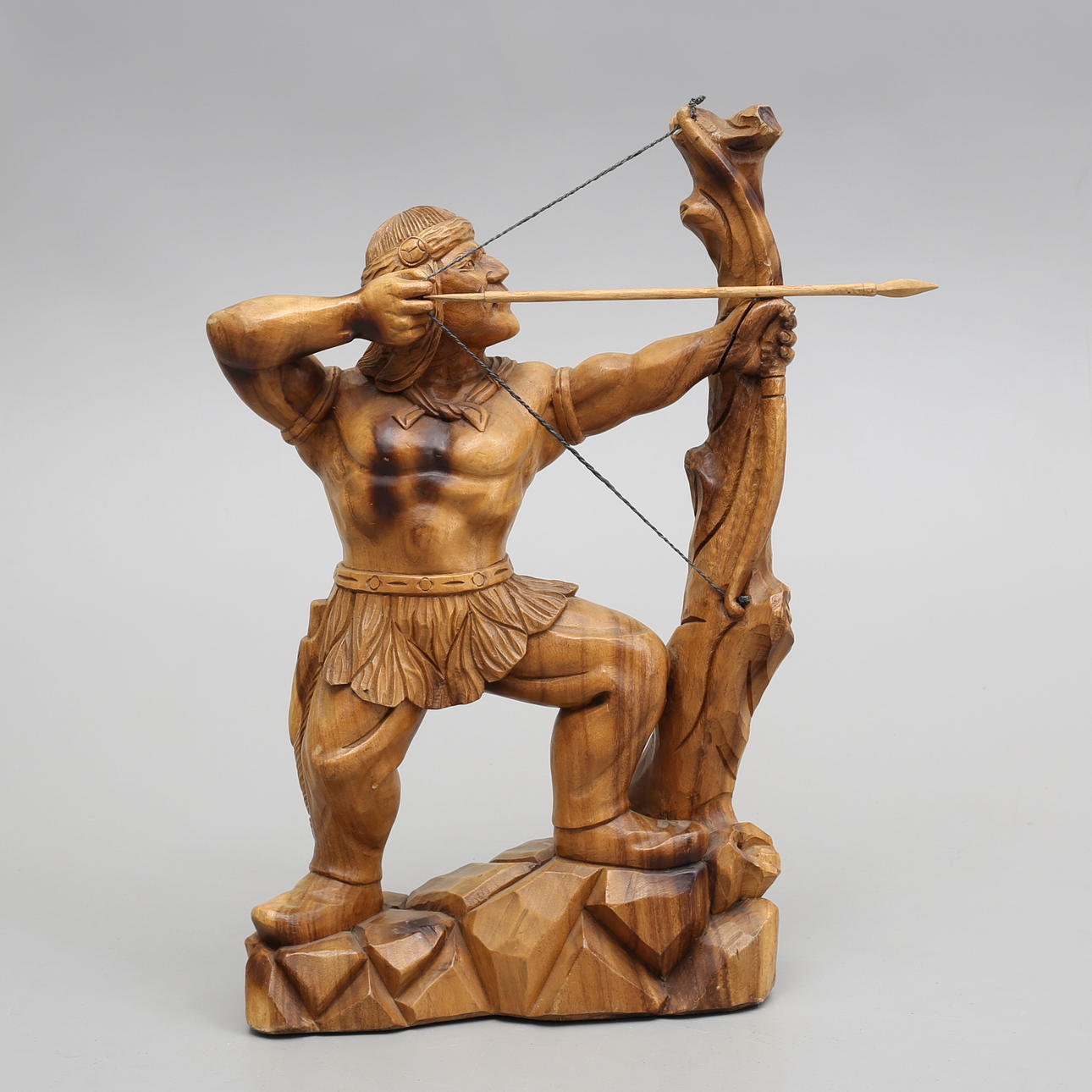 SKULPTUR, træ, indianer, 20. århundrede.