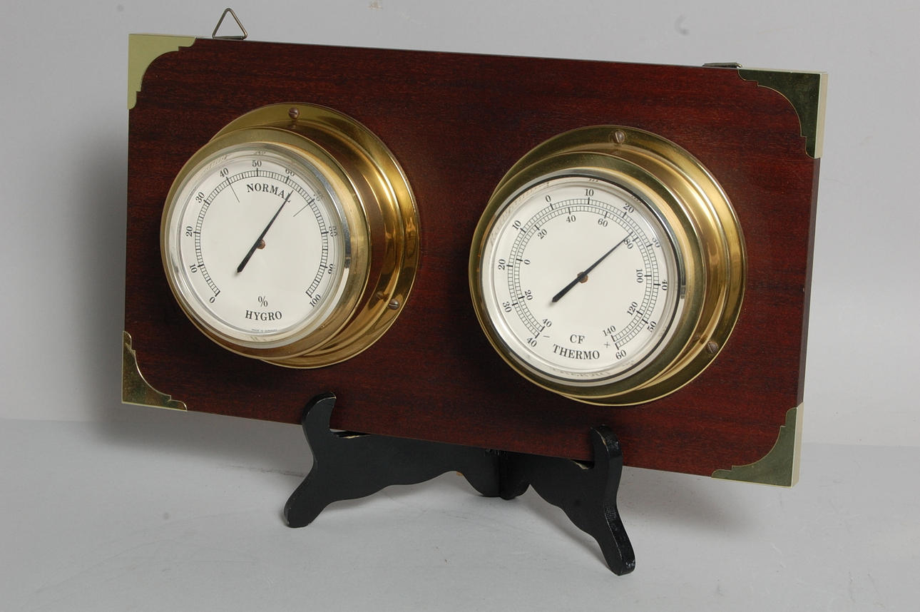 BAROMETER, TERMOMETER.