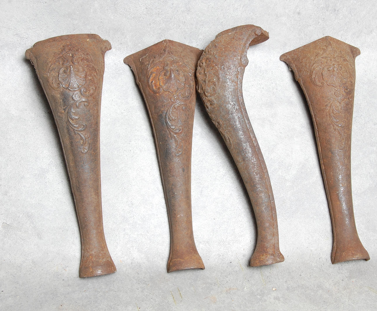 BEN, 4 st, gjutjärn.