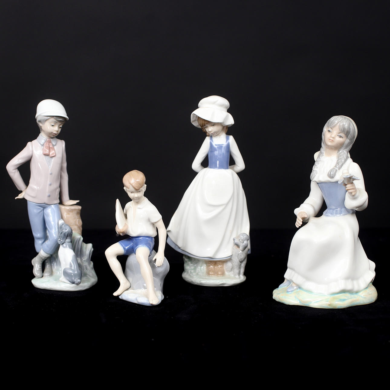 FIGURINES, 4 pcs, porcelain, including LIadro.
